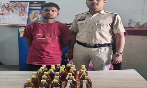 Raipur Breaking: गुढियारी पुलिस ने अवैध शराब बिक्री के आरोपी को किया गिरफ्तार