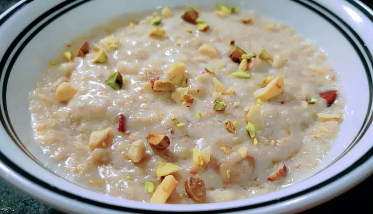 Oats Kheer:इस पौष्टिक स्वीट डिश के स्वाद में खो जाएंगे आप Oats Kheer:इस पौष्टिक स्वीट डिश के स्वाद में खो जाएंगे आप