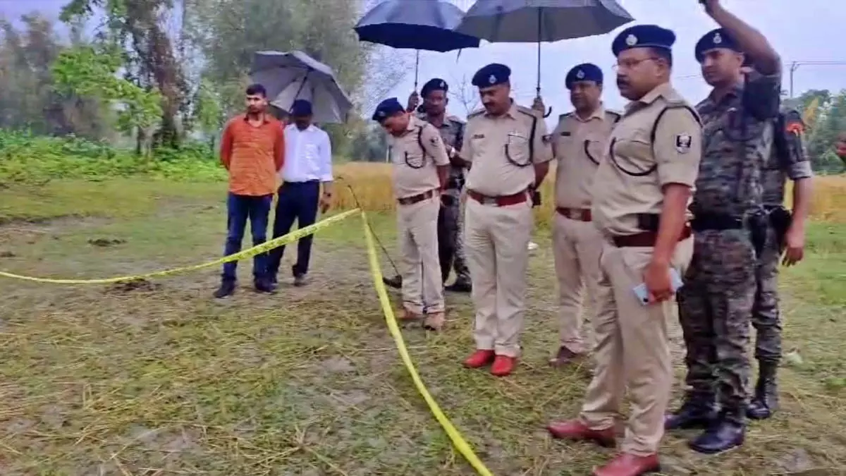 लूटेरे का एनकाउंटर, 5 STF जवान घायल लूटेरे का एनकाउंटर, 5 STF जवान घायल