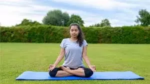 Yoga: रात को घंटों नहीं सो पाते हैं आप, ये योगासन करेंगे आपकी मदद Yoga: रात को घंटों नहीं सो पाते हैं आप, ये योगासन करेंगे आपकी मदद