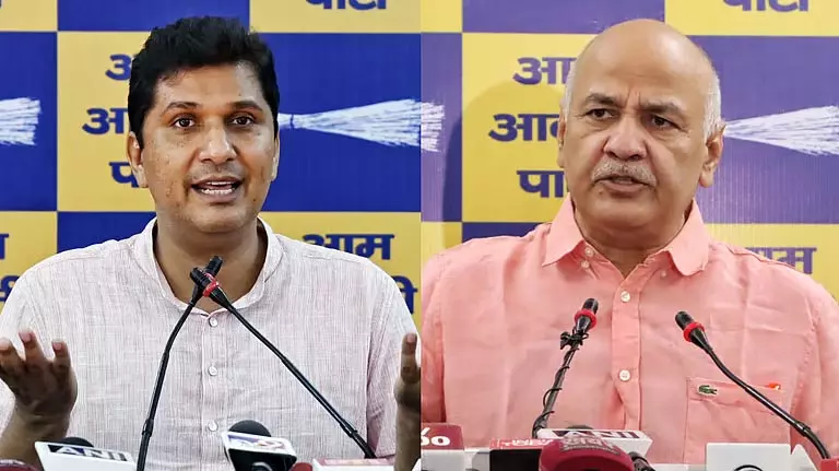 Delhi: आप ने नेतृत्व में फेरबदल किया, सिसौदिया को पंजाब भेजा Delhi: आप ने नेतृत्व में फेरबदल किया, सिसौदिया को पंजाब भेजा