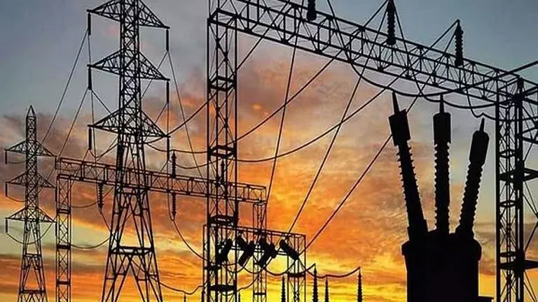 Telangana डिस्कॉम ने 2025-26 के लिए बिजली दरों में वृद्धि से इनकार किया Telangana डिस्कॉम ने 2025-26 के लिए बिजली दरों में वृद्धि से इनकार किया