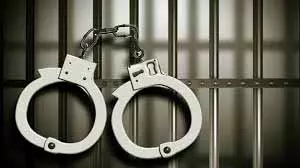 Karnataka:बेंगलुरु में सुरक्षा गार्ड गिरफ्तार, गांजा बेचने का आरोप Karnataka:बेंगलुरु में सुरक्षा गार्ड गिरफ्तार, गांजा बेचने का आरोप