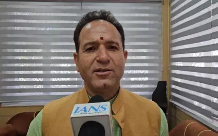 राहुल गांधी को तो जम्मू-कश्मीर में सिर्फ आतंकी दिखाई देते हैं : सुनील शर्मा राहुल गांधी को तो जम्मू-कश्मीर में सिर्फ आतंकी दिखाई देते हैं : सुनील शर्मा