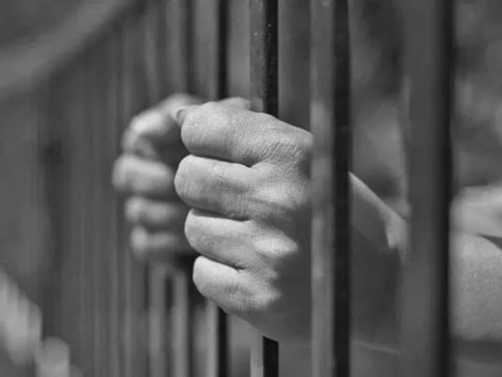 Muzaffarnagar: फर्जी फर्म बनाकर धोखाधड़ी करने वाले तीन आरोपी गिरफ्तार Muzaffarnagar: फर्जी फर्म बनाकर धोखाधड़ी करने वाले तीन आरोपी गिरफ्तार