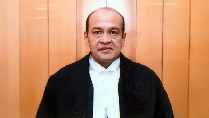 वकील ने जस्टिस वर्मा को निलंबित करने की मांग की वकील ने जस्टिस वर्मा को निलंबित करने की मांग की