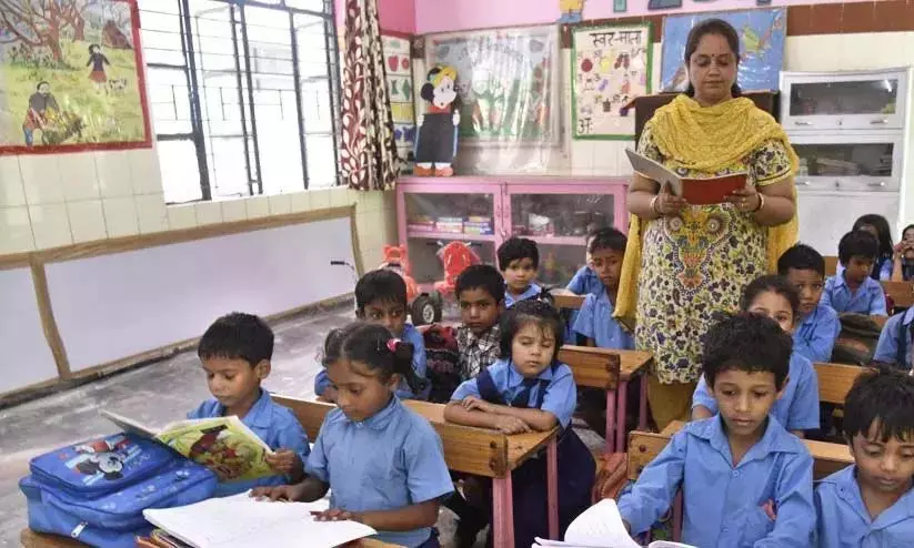 K-TET के बिना नियुक्त शिक्षकों को बर्खास्त करने का आदेश K-TET के बिना नियुक्त शिक्षकों को बर्खास्त करने का आदेश