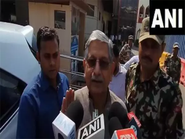 बिहार आगे बढ़ रहा है...: राज्य के स्थापना दिवस पर केंद्रीय मंत्री Lallan Singh बिहार आगे बढ़ रहा है...: राज्य के स्थापना दिवस पर केंद्रीय मंत्री Lallan Singh