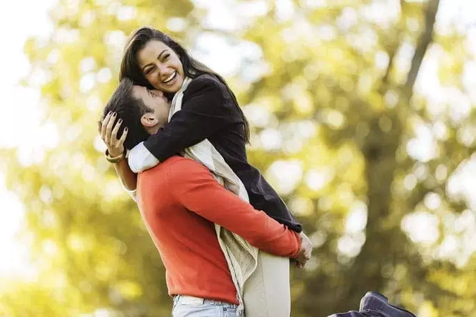 Relationship : हैप्पी कपल्स का गुरुमंत्र: खुशहाल रिश्ते की कुंजी Relationship : हैप्पी कपल्स का गुरुमंत्र: खुशहाल रिश्ते की कुंजी