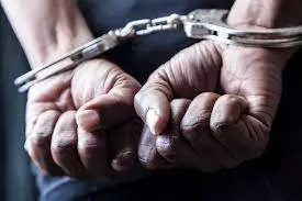 Tripura: पुलिस ने 5.5 करोड़ की ‘याबा’ गोलियां के साथ तीन गिरफ्तार Tripura: पुलिस ने 5.5 करोड़ की ‘याबा’ गोलियां के साथ तीन गिरफ्तार