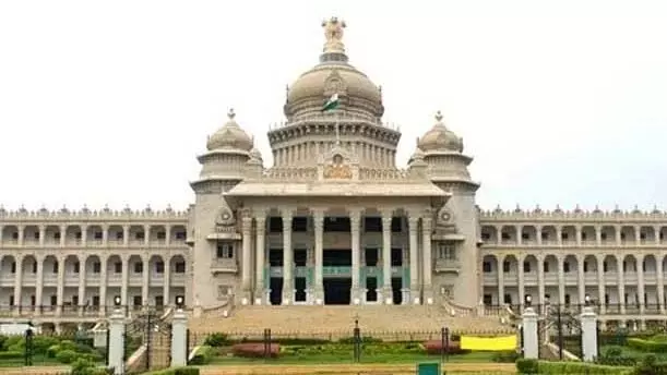 असंसदीय शब्द का प्रयोग: विधायक पुत्तन्ना ने खेद जताया असंसदीय शब्द का प्रयोग: विधायक पुत्तन्ना ने खेद जताया