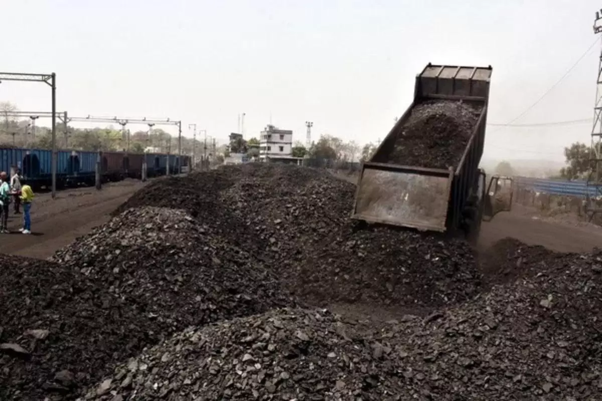 India ने ऐतिहासिक 1 बिलियन टन कोयला उत्पादन हासिल किया India ने ऐतिहासिक 1 बिलियन टन कोयला उत्पादन हासिल किया