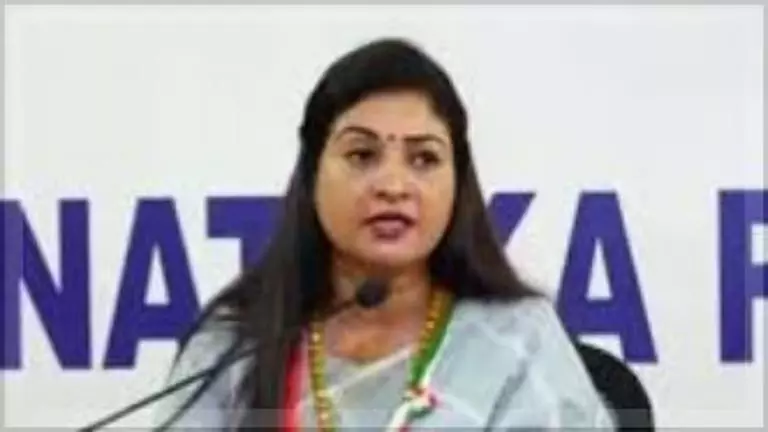 अलका लांबा ने महिला सुरक्षा-फंड के दुरुपयोग के लिए Goa में भाजपा सरकार की आलोचना की अलका लांबा ने महिला सुरक्षा-फंड के दुरुपयोग के लिए Goa में भाजपा सरकार की आलोचना की