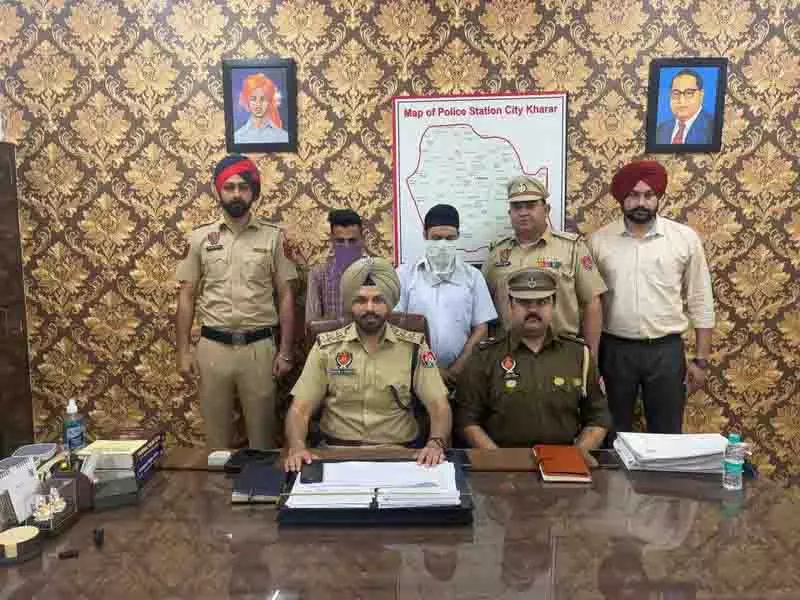 खरड़ में HRTC बस में तोड़फोड़ करने के आरोप में दो गिरफ्तार खरड़ में HRTC बस में तोड़फोड़ करने के आरोप में दो गिरफ्तार