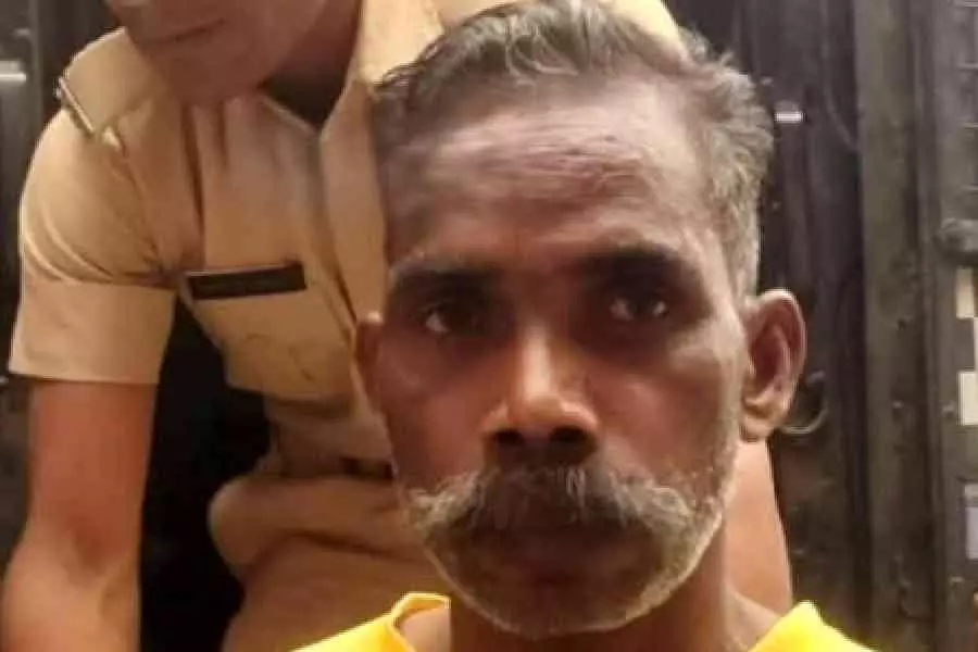 Bengal: सहायक प्रबंधक की हत्या के आरोप में चाय मजदूर गिरफ्तार Bengal: सहायक प्रबंधक की हत्या के आरोप में चाय मजदूर गिरफ्तार