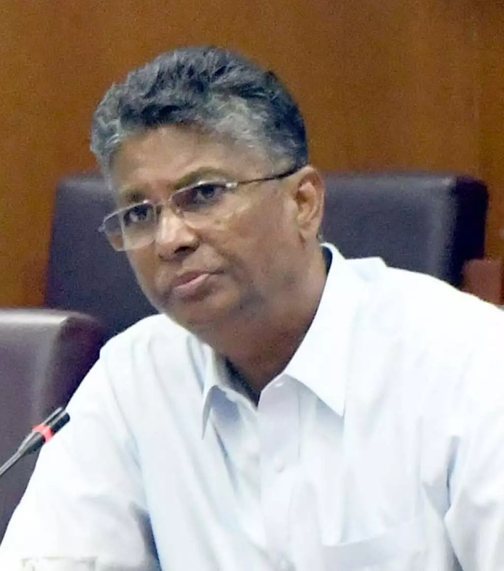 दहाड़ते बाघों को निशाना बनाया जा रहा है और डराया जा रहा है: Satish Jarkiholi दहाड़ते बाघों को निशाना बनाया जा रहा है और डराया जा रहा है: Satish Jarkiholi