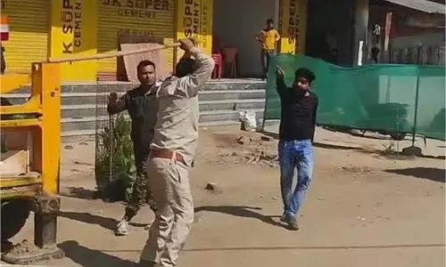 MP News: रेत माफिया ने वन विभाग की टीम पर किया हमला