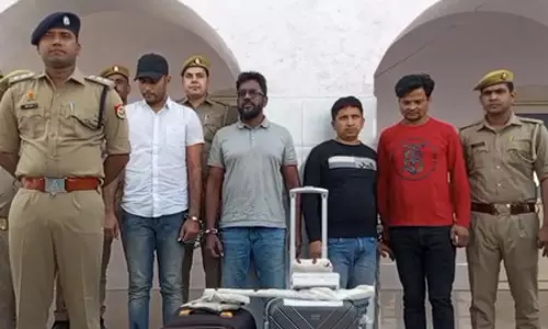 अलीगढ़ पुलिस ने करोड़ों रुपए के नकली करेंसी बरामद किए, चार शातिर गिरफ्तार अलीगढ़ पुलिस ने करोड़ों रुपए के नकली करेंसी बरामद किए, चार शातिर गिरफ्तार