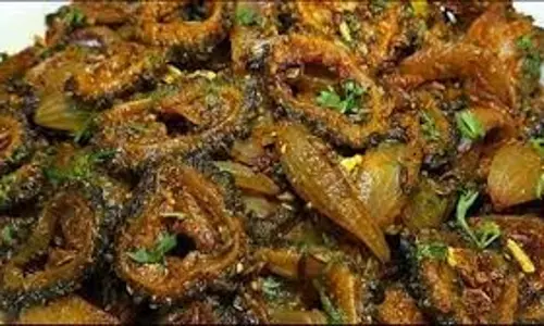 Recipe: करेले की सब्जी, कड़वे की जगह मीठा और खट्टा लगेगा स्वाद Recipe: करेले की सब्जी, कड़वे की जगह मीठा और खट्टा लगेगा स्वाद