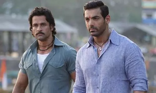 John Abraham और रोहित शेट्टी की जोड़ी? माचाएगी धमाल John Abraham और रोहित शेट्टी की जोड़ी? माचाएगी धमाल