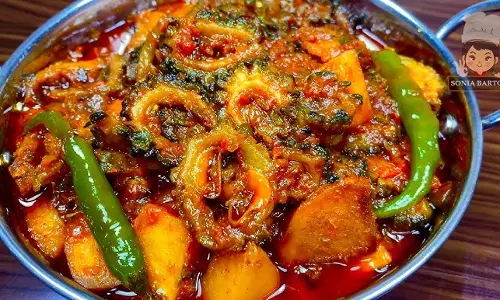 Try करे खट्टी मीठी करेला की रेसिपी