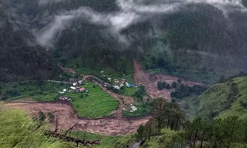 Uttarakhand ‘बाहरी’:  भूमि कानून लागू होने से कई लोग हुए बाहर