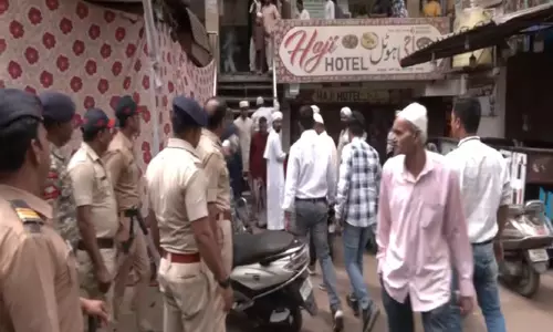 नागपुर पुलिस ने हिंसा मामले में MDP के हामिद इंजीनियर को किया गिरफ्तार नागपुर पुलिस ने हिंसा मामले में MDP के हामिद इंजीनियर को किया गिरफ्तार