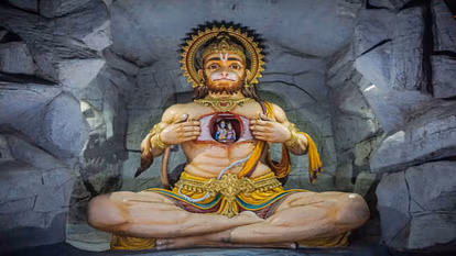 Hanumanji ने क्यों अपना सीना चीरकर राम और सीता के कराए दर्शन, जाने पौराणिक कथा Hanumanji ने क्यों अपना सीना चीरकर राम और सीता के कराए दर्शन, जाने पौराणिक कथा