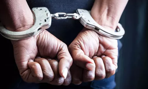 Delhi: क्राइम ब्रांच ने गोगी गैंग के सदस्य को किया गिरफ्तार, इंस्टाग्राम मॉडल भी गिरफ्तार Delhi: क्राइम ब्रांच ने गोगी गैंग के सदस्य को किया गिरफ्तार, इंस्टाग्राम मॉडल भी गिरफ्तार