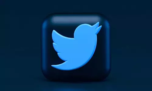 बिक गई Twitter की चिड़ीया, जानें कितने मे हुई नीलामी बिक गई Twitter की चिड़ीया, जानें कितने मे हुई नीलामी