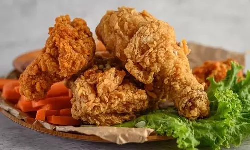 Recipe: घर पर बनाएं KFC स्टाइल फ्राइड चिकन