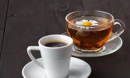 सुबह की शुरुआत के लिए कौन सी चाय बेहतर है कॉफी या ग्रीन टी सुबह की शुरुआत के लिए कौन सी चाय बेहतर है कॉफी या ग्रीन टी