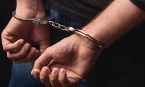 चाचा और भतीजा ने पार की हदें, रिश्तेदार महिला की शिकायत पर दोनों गिरफ्तार चाचा और भतीजा ने पार की हदें, रिश्तेदार महिला की शिकायत पर दोनों गिरफ्तार