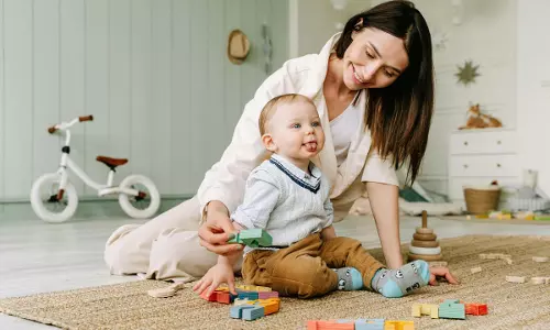 Parenting Tips : बच्चों की इम्युनिटी ऐसे स्ट्रॉन्ग बनाएं Parenting Tips : बच्चों की इम्युनिटी ऐसे स्ट्रॉन्ग बनाएं