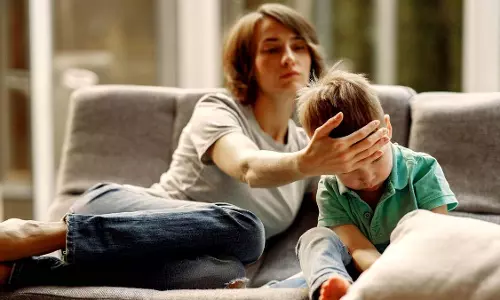 Parenting Tips : बदलते मौसम में बच्चों को सर्दी-जुकाम से बचाने के उपाय