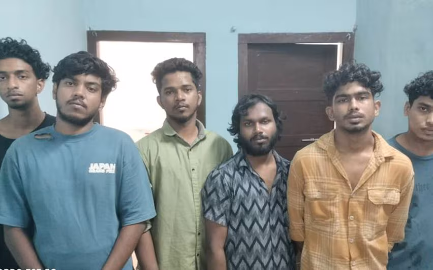 Kottayam में ड्रग गिरोह ने पुलिस पर हमला किया छह सदस्य हिरासत में लिए गए Kottayam में ड्रग गिरोह ने पुलिस पर हमला किया छह सदस्य हिरासत में लिए गए