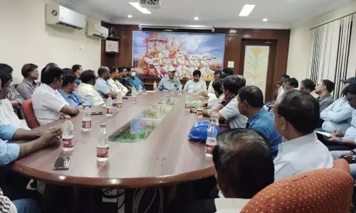 TGPCB ने प्रदूषण पर उद्योगों के साथ बातचीत की TGPCB ने प्रदूषण पर उद्योगों के साथ बातचीत की