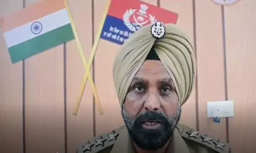 Police पर फर्जी इनकाउंटर का आरोप, पुलिस का इनकार, जानें पूरा मामला Police पर फर्जी इनकाउंटर का आरोप, पुलिस का इनकार, जानें पूरा मामला