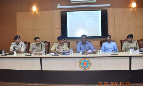 राष्ट्रपति के आने से पहले रायपुर आईजी ने ली बैठक