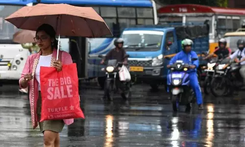 IMD ने कोलकाता में IPL 2025 के उद्घाटन मैच से पहले हल्की से मध्यम बारिश की चेतावनी दी