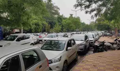 पार्किंग स्थलों में अनियमितताओं की जांच के लिए MC इंजीनियरिंग विंग ने कार्रवाई शुरू की