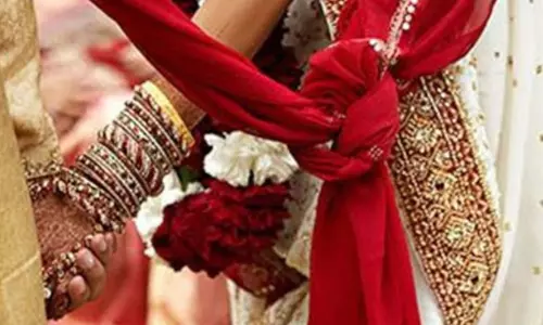 ओडिशा में हर दिन होते हैं तीन बाल विवाह; नबरंगपुर जिले में सबसे ज्यादा 1,347 बाल विवाह ओडिशा में हर दिन होते हैं तीन बाल विवाह; नबरंगपुर जिले में सबसे ज्यादा 1,347 बाल विवाह