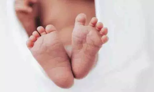 Hyderabad में मैनहोल के पास नवजात शिशु का शव मिला
