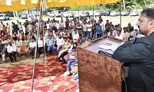 Satish Sharma ने सेल्योटे, राह सेल्योटे में जन संपर्क शिविर आयोजित किए