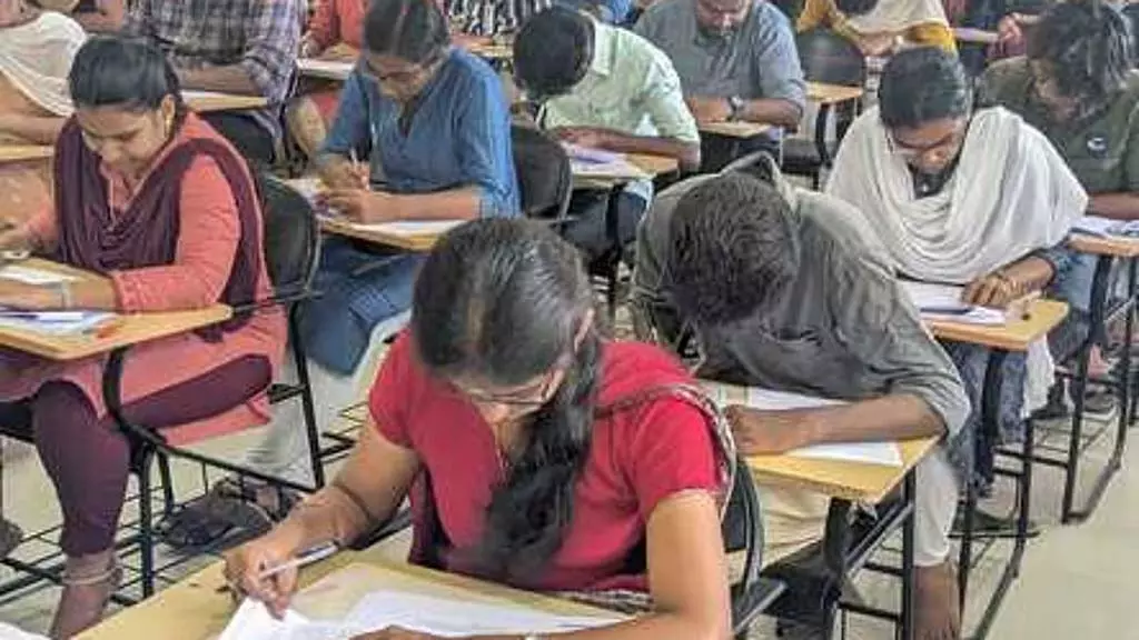 आदि द्रविड़ और आदिवासी छात्र JEE प्रवेश परीक्षा में भाग लेने के लिए आवेदन कर सकते आदि द्रविड़ और आदिवासी छात्र JEE प्रवेश परीक्षा में भाग लेने के लिए आवेदन कर सकते