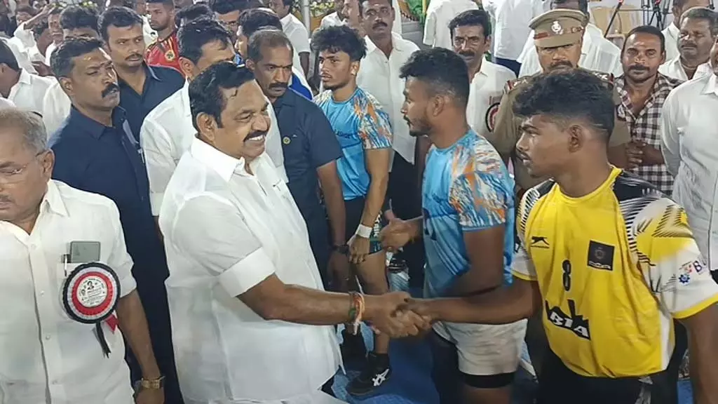 DMK शासन में खेल क्षेत्र महत्वपूर्ण नहीं: एडप्पादी के. पलानीस्वामी DMK शासन में खेल क्षेत्र महत्वपूर्ण नहीं: एडप्पादी के. पलानीस्वामी