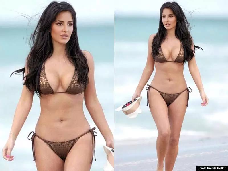 Katrina Kaif: कैटरीना ने दिखाया बिकनी अवतार, मचा बवाल Katrina Kaif: कैटरीना ने दिखाया बिकनी अवतार, मचा बवाल