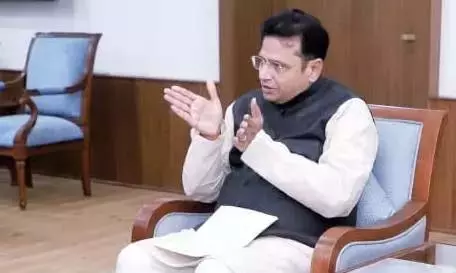 Telangana: ताइवान की सेरा नेटवर्क्स ई-सिटी में 300 करोड़ रुपये का निवेश करेगी Telangana: ताइवान की सेरा नेटवर्क्स ई-सिटी में 300 करोड़ रुपये का निवेश करेगी