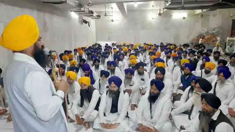 कक्करों को हटाने का मार्ग बताएं, ज्ञानी गर्गज से Ludhiana ग्रंथी कक्करों को हटाने का मार्ग बताएं, ज्ञानी गर्गज से Ludhiana ग्रंथी