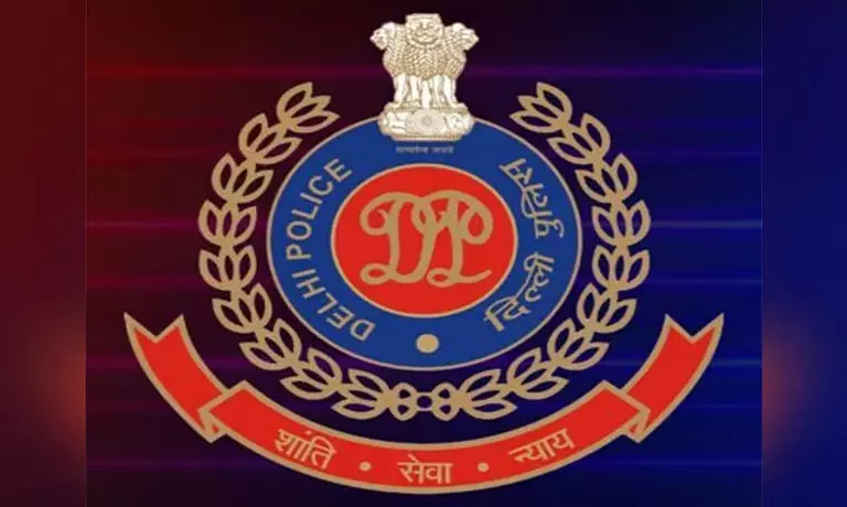 गर्मियों में दिल्ली के यातायात पुलिसकर्मियों को ठंडक पहुंचाएंगे एसी हेलमेट गर्मियों में दिल्ली के यातायात पुलिसकर्मियों को ठंडक पहुंचाएंगे एसी हेलमेट